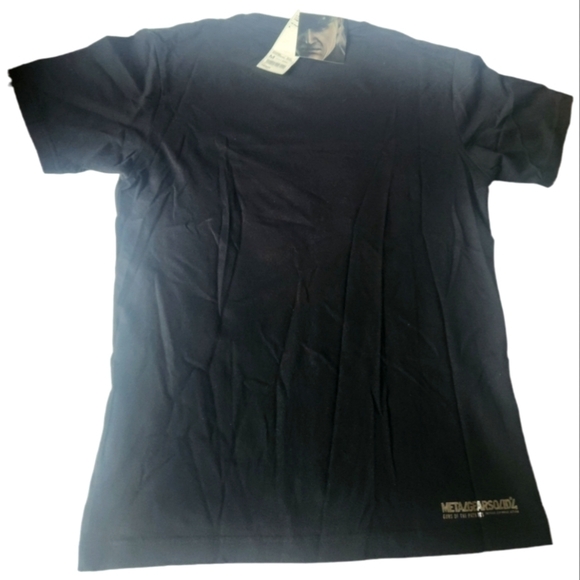 NWT Metal Gear Solid x Uniqlo UT Graphic T-shirt Tee Black Size Medium - Picture 2 of 12